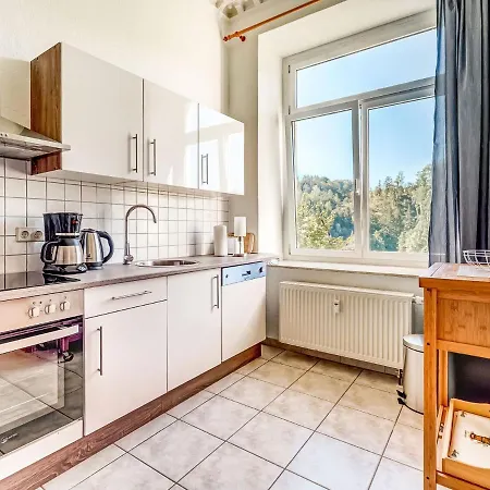 Villa Attractive With Garden In Borstendorf