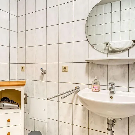 Villa Attractive With Garden In Borstendorf Leubsdorf